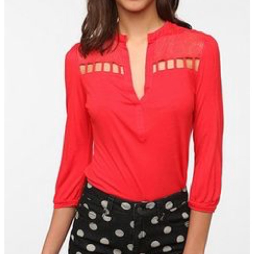 TELA Cutout Detail Henley Red Coral XS UrbanOutfit